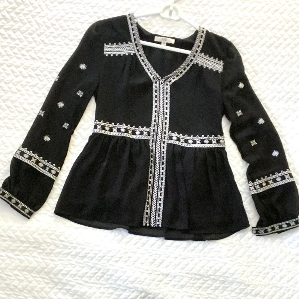 XS Black Embroidered Top